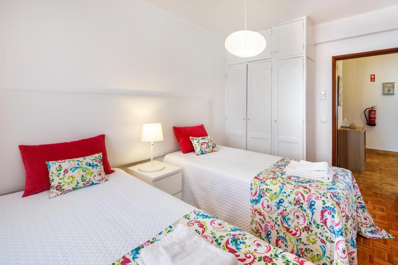 Apartamento Vista Mar T2 Quarteira Luaran gambar