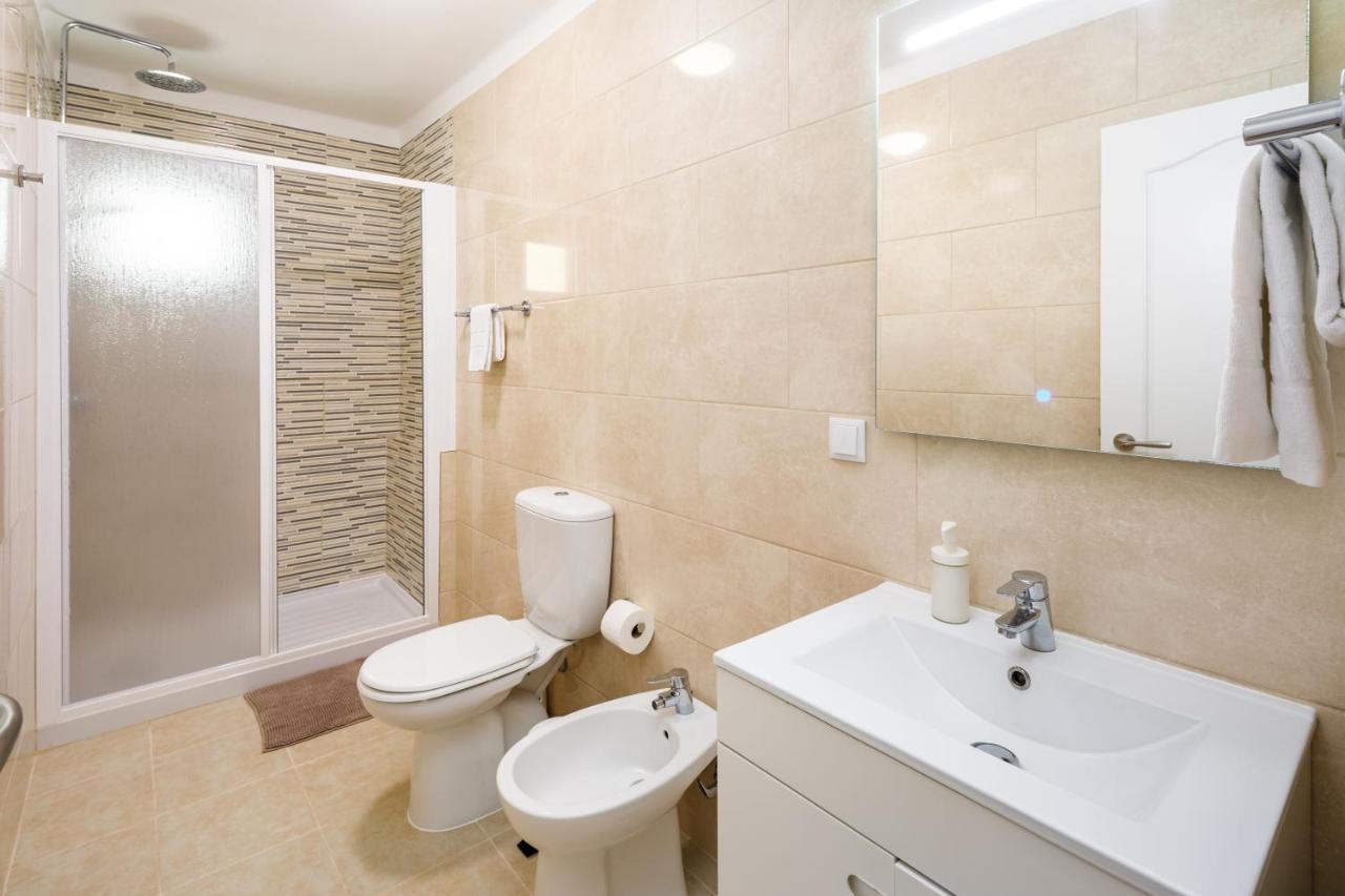 Apartamento Vista Mar T2 Quarteira Luaran gambar